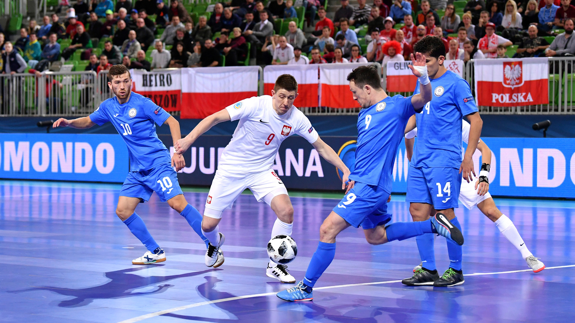 周琦内线统治力大爆发